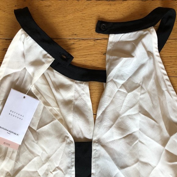 Brand New Women's Banana Republic Black and White Dressy Sleeveless Halter Top - Picture 3 of 7